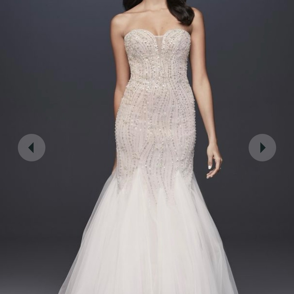 Elegant Strapless White Wedding Dress